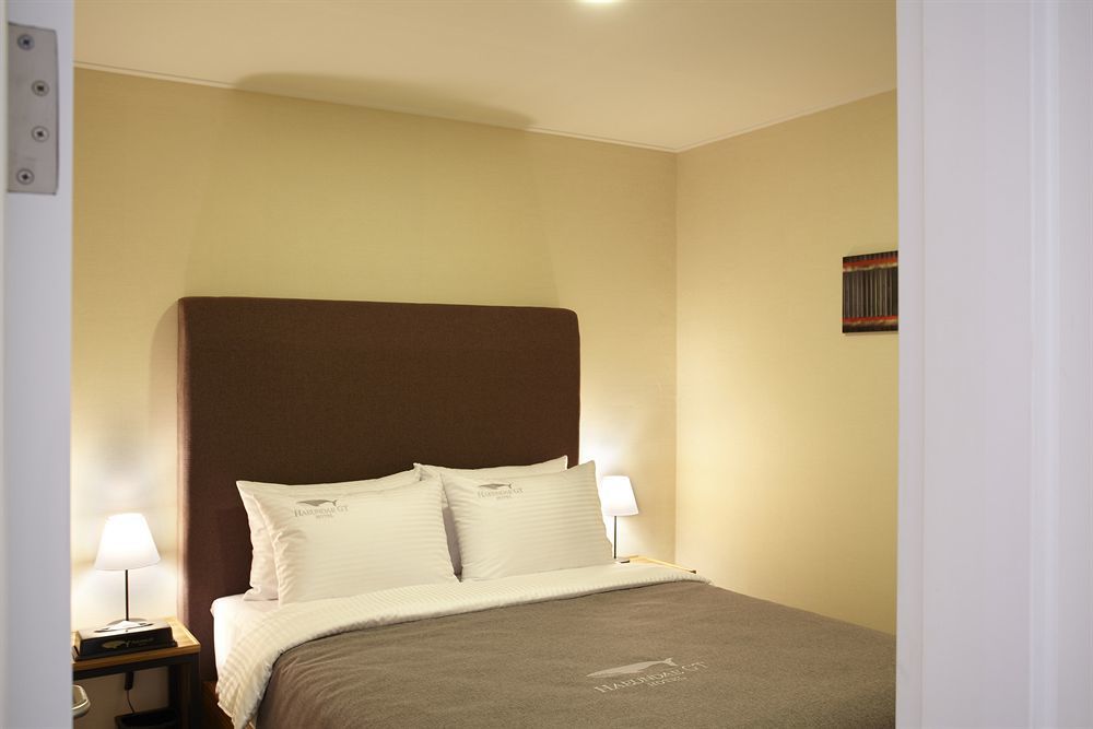 Cinema House Hotel In Пусан Екстериор снимка