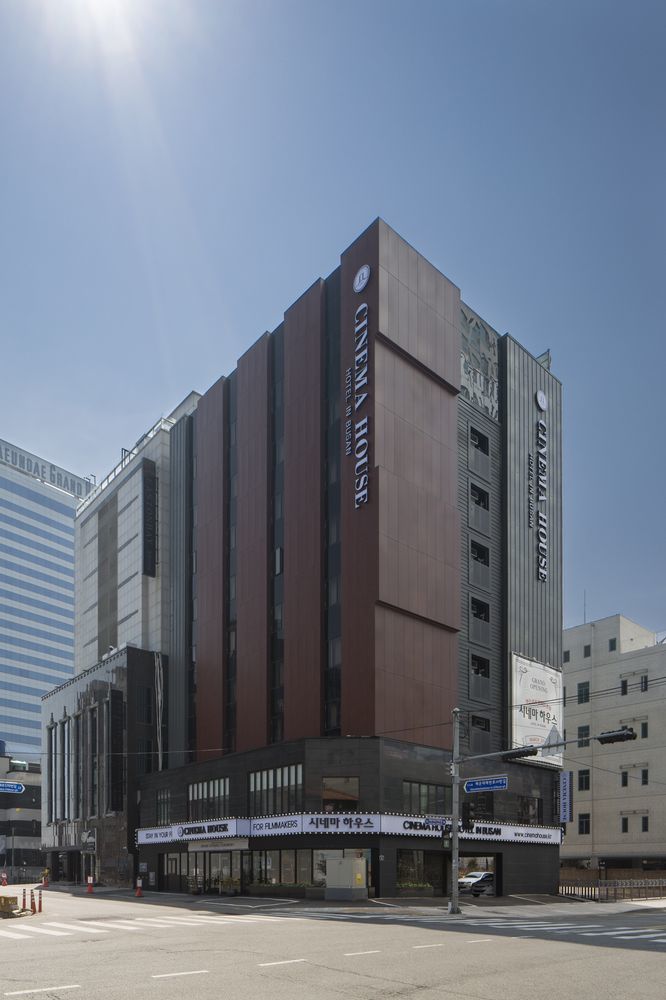 Cinema House Hotel In Пусан Екстериор снимка