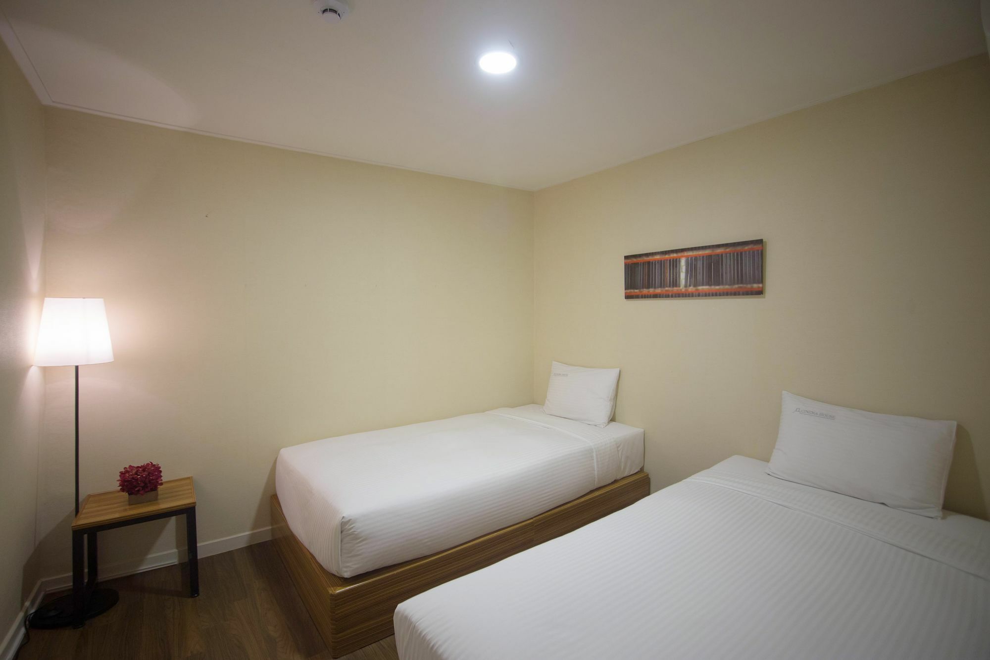 Cinema House Hotel In Пусан Екстериор снимка