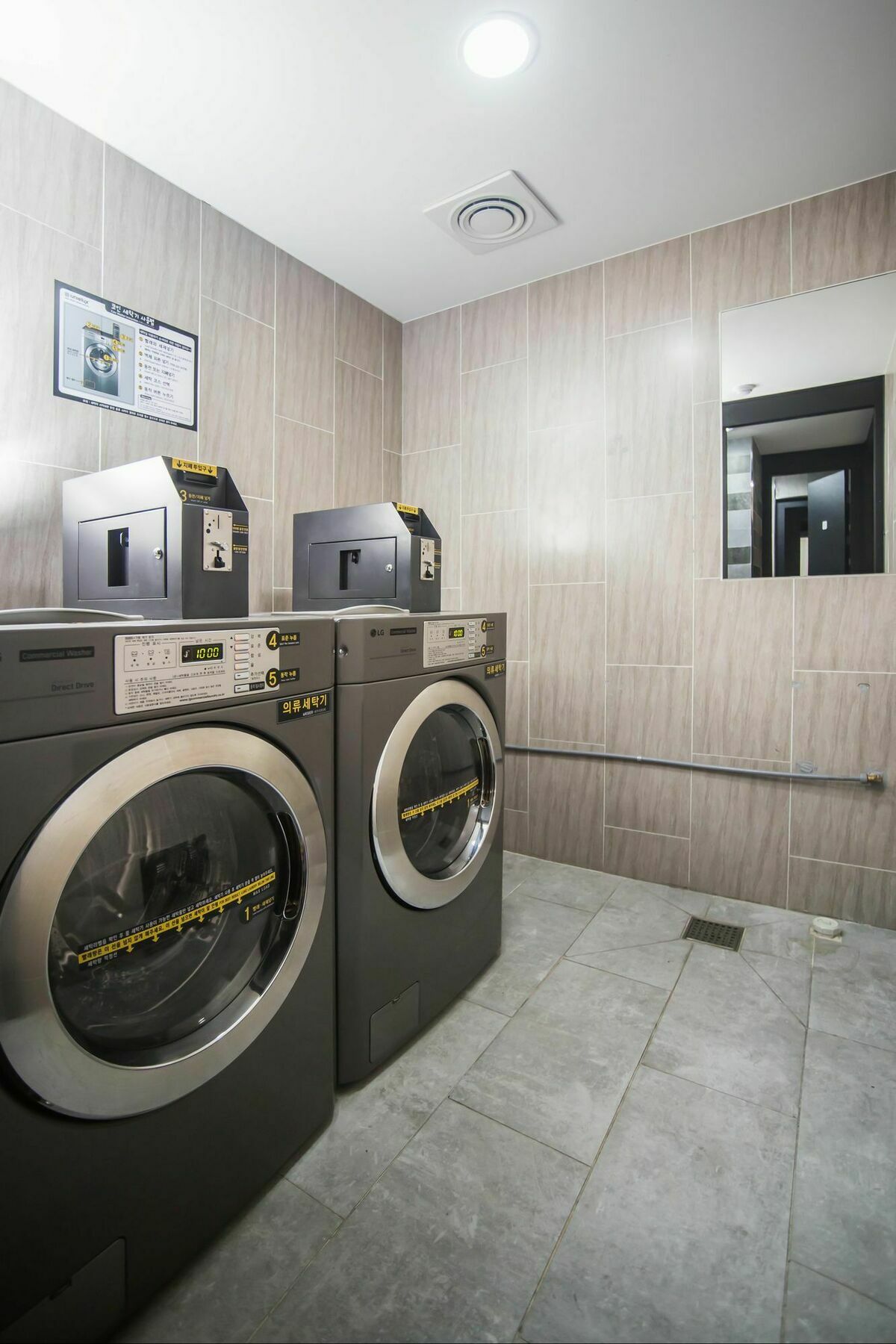 Cinema House Hotel In Пусан Екстериор снимка